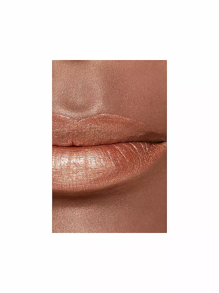 CHANEL  DER GLÄNZENDE FLUID-LIPPENSTIFT MIT LANGEM HALT 5.5ML beige