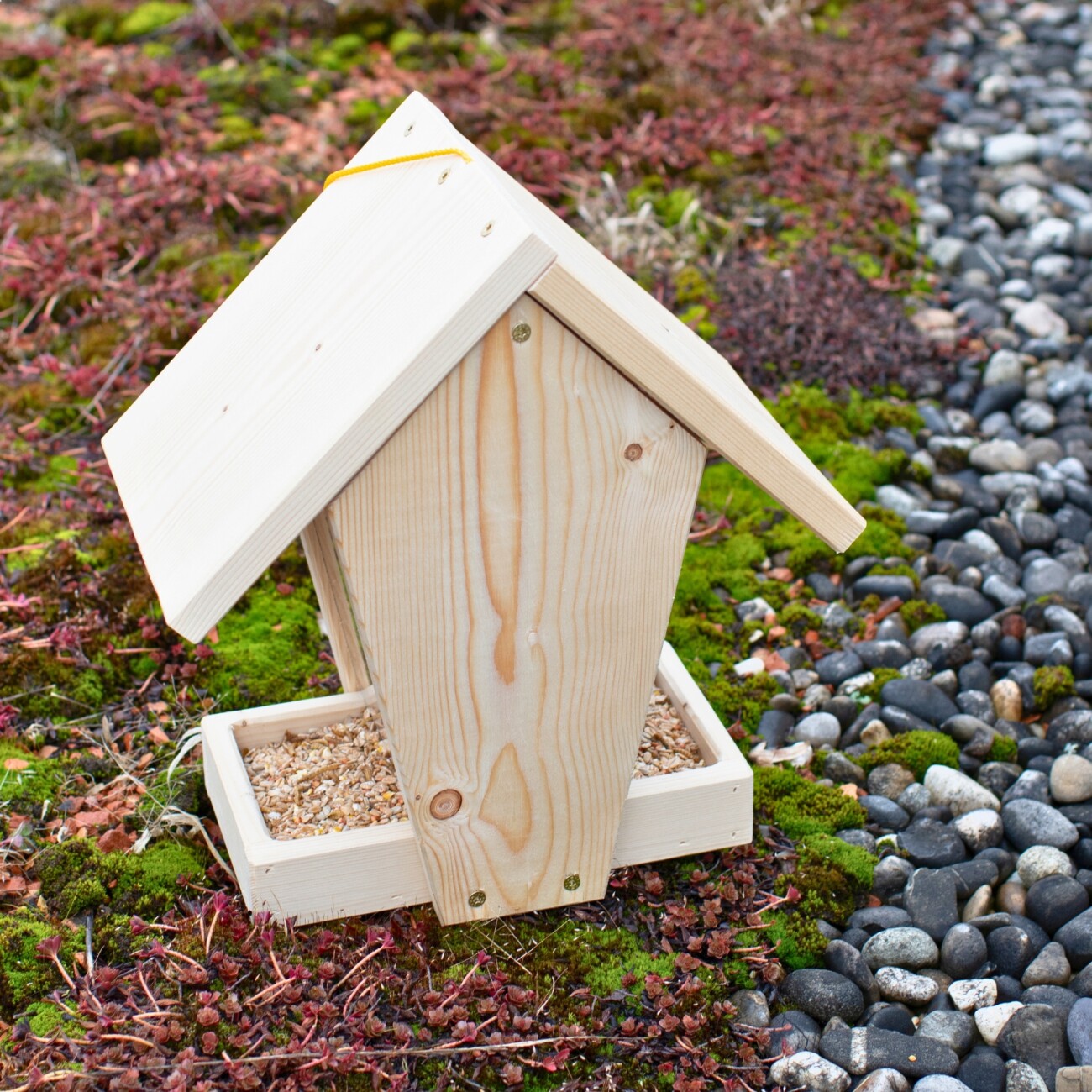 Lyra Pet Vogelhaus Hugos Fly In - Handgefertigt von Lebenshilfe e.V.