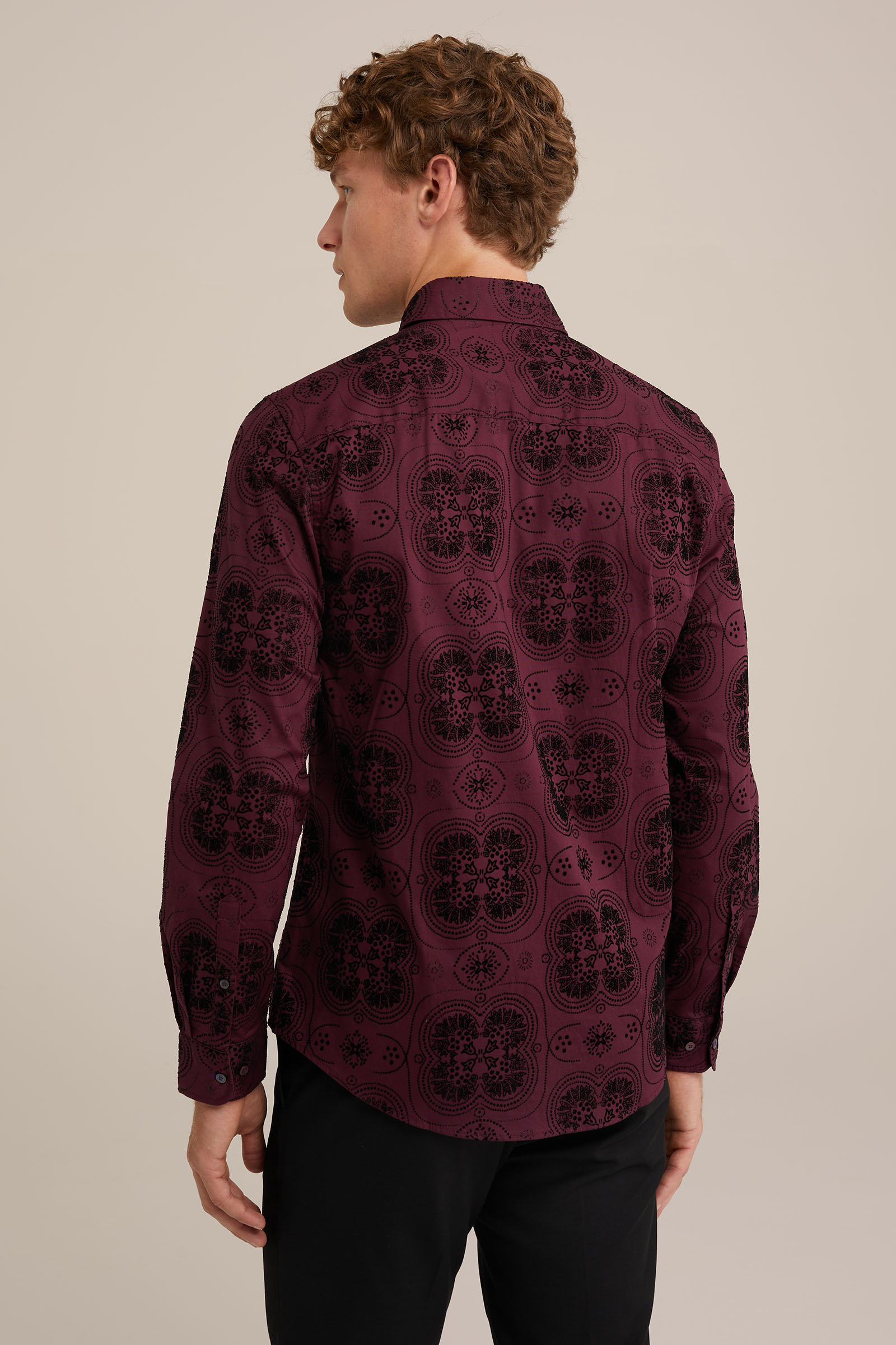 fit overhemd met velvet dessin WE Fashion Bordeauxrood