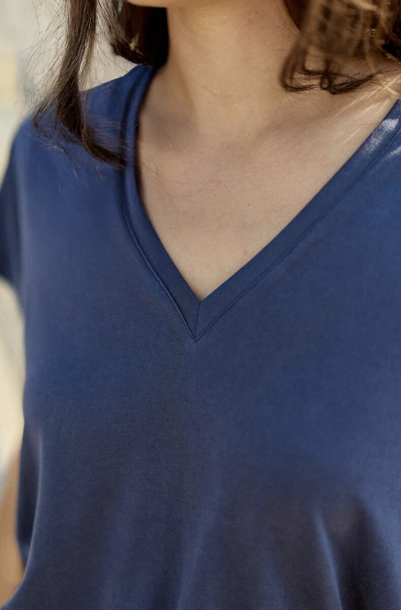 LA PETITE ETOILE<br>Camiseta Los com V-hals, MARCELLINA