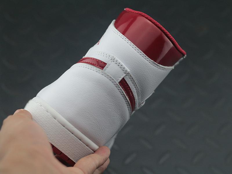 Jordan 1 Retro High OG Metallic Red
