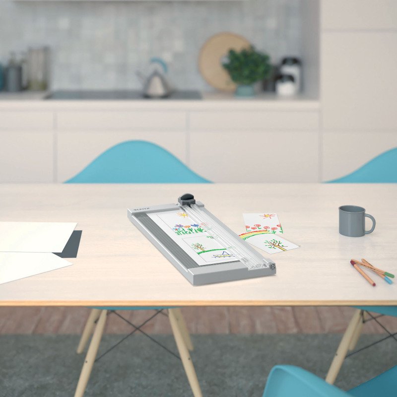 Rogneuse Precision Office Leitz A4 - Capacité 8 feuilles