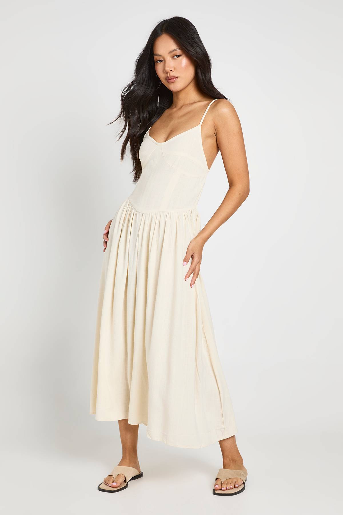 boohoo Robe Patineuse Midi En Lin Premium Avec Détail Corset Petite