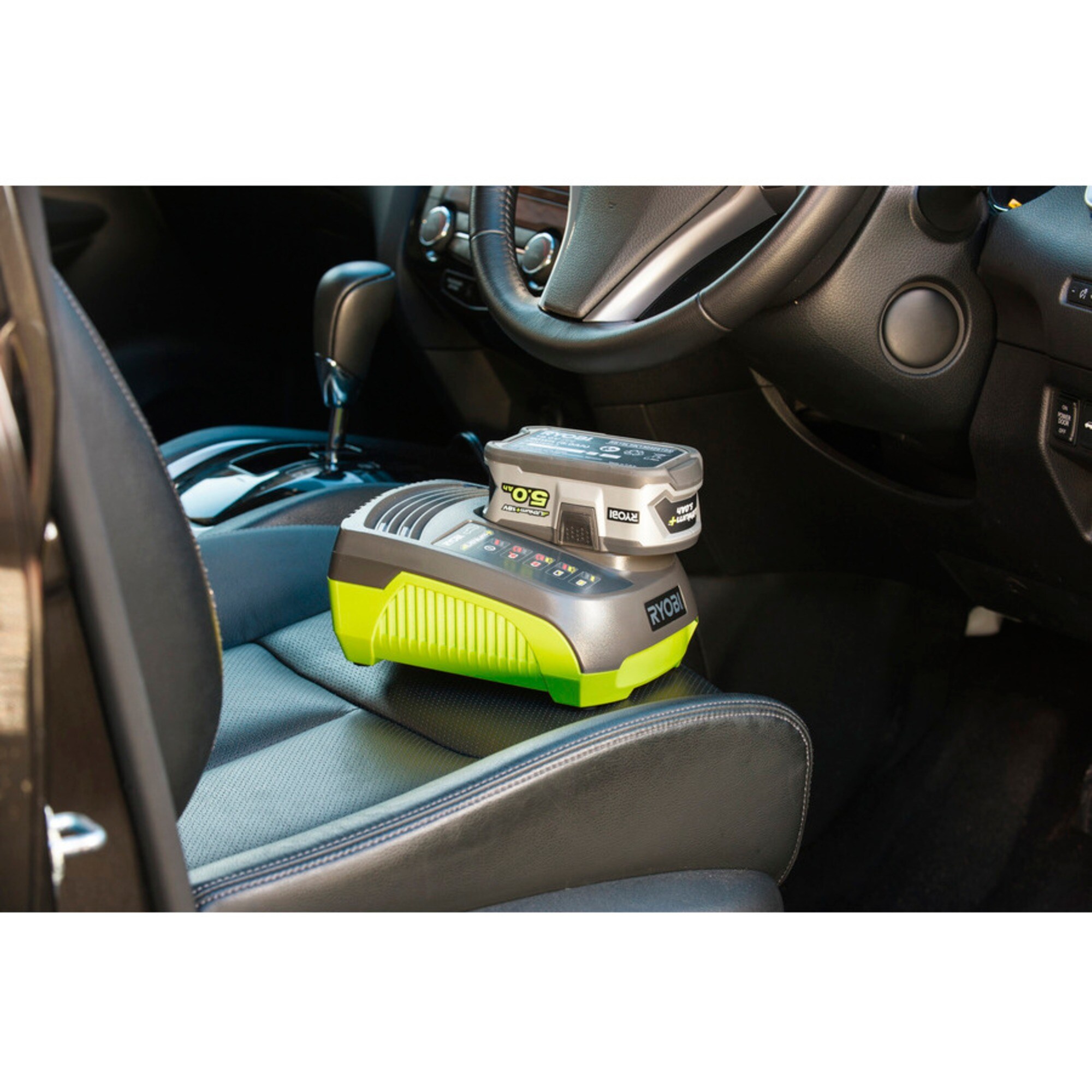 Ryobi Ladegerät 18 V ONE+ Autoladegerät RC18118C