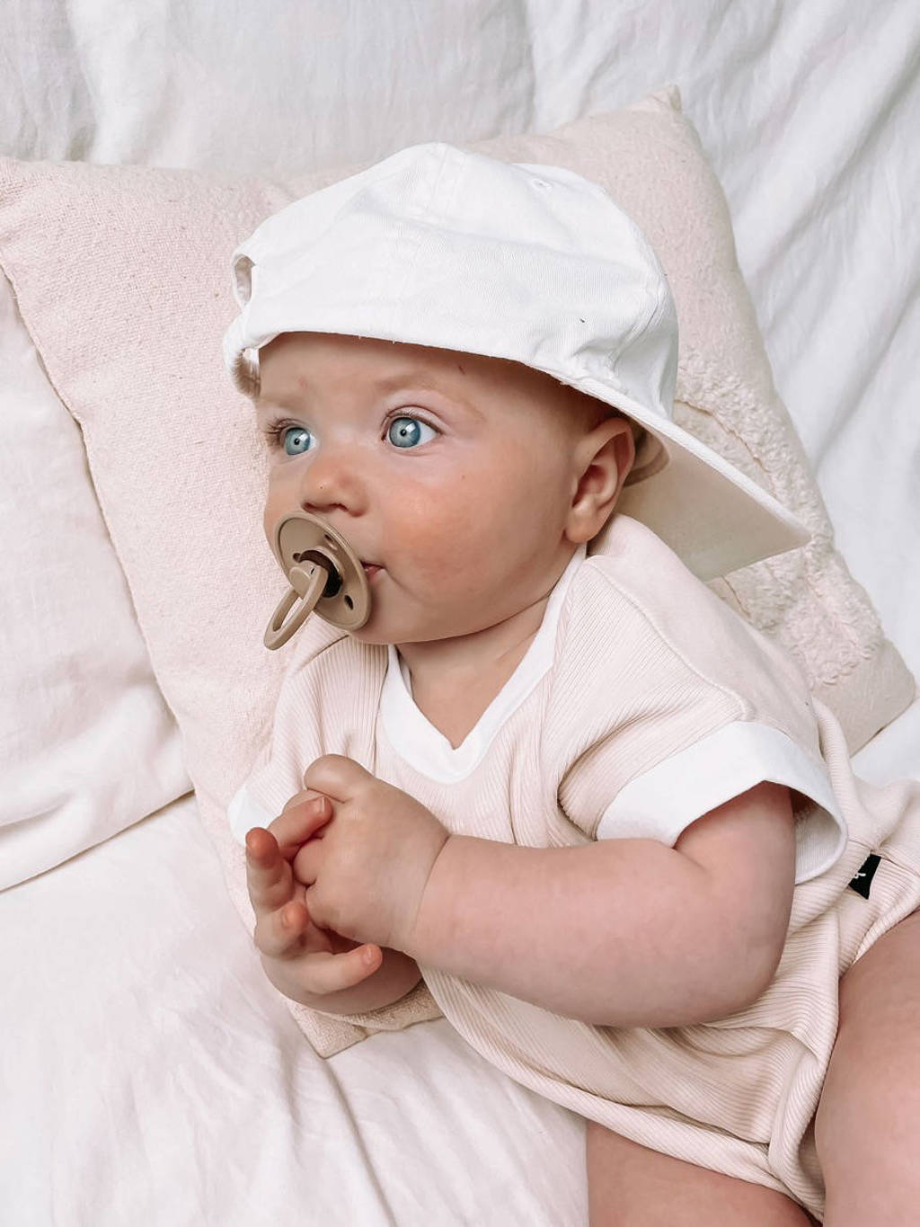 Babystyling romper lichtzand