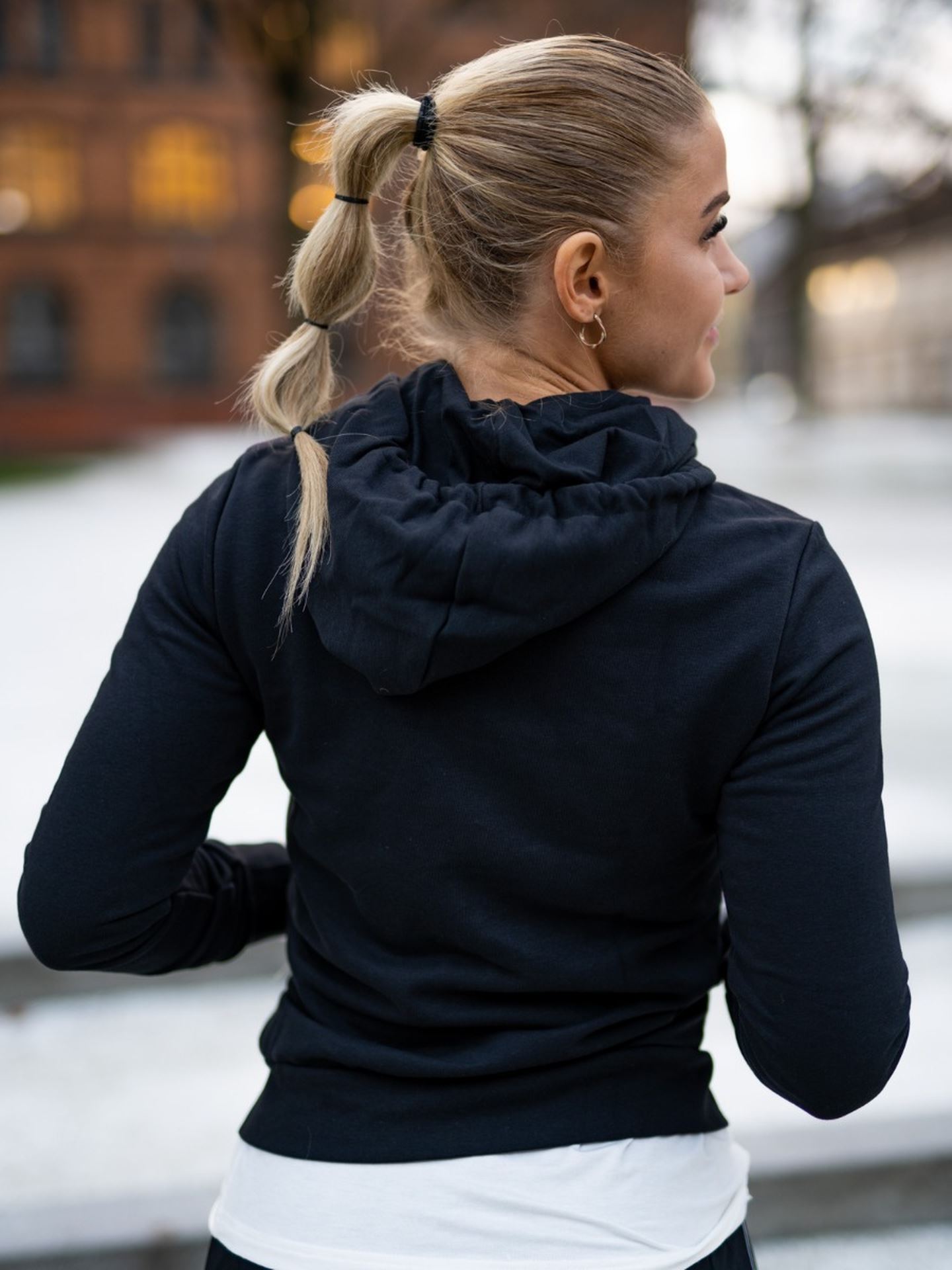 Performace Linear Hoodie