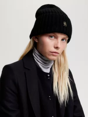 Gorro Chic Rib-Knit com Placa Monograma TH