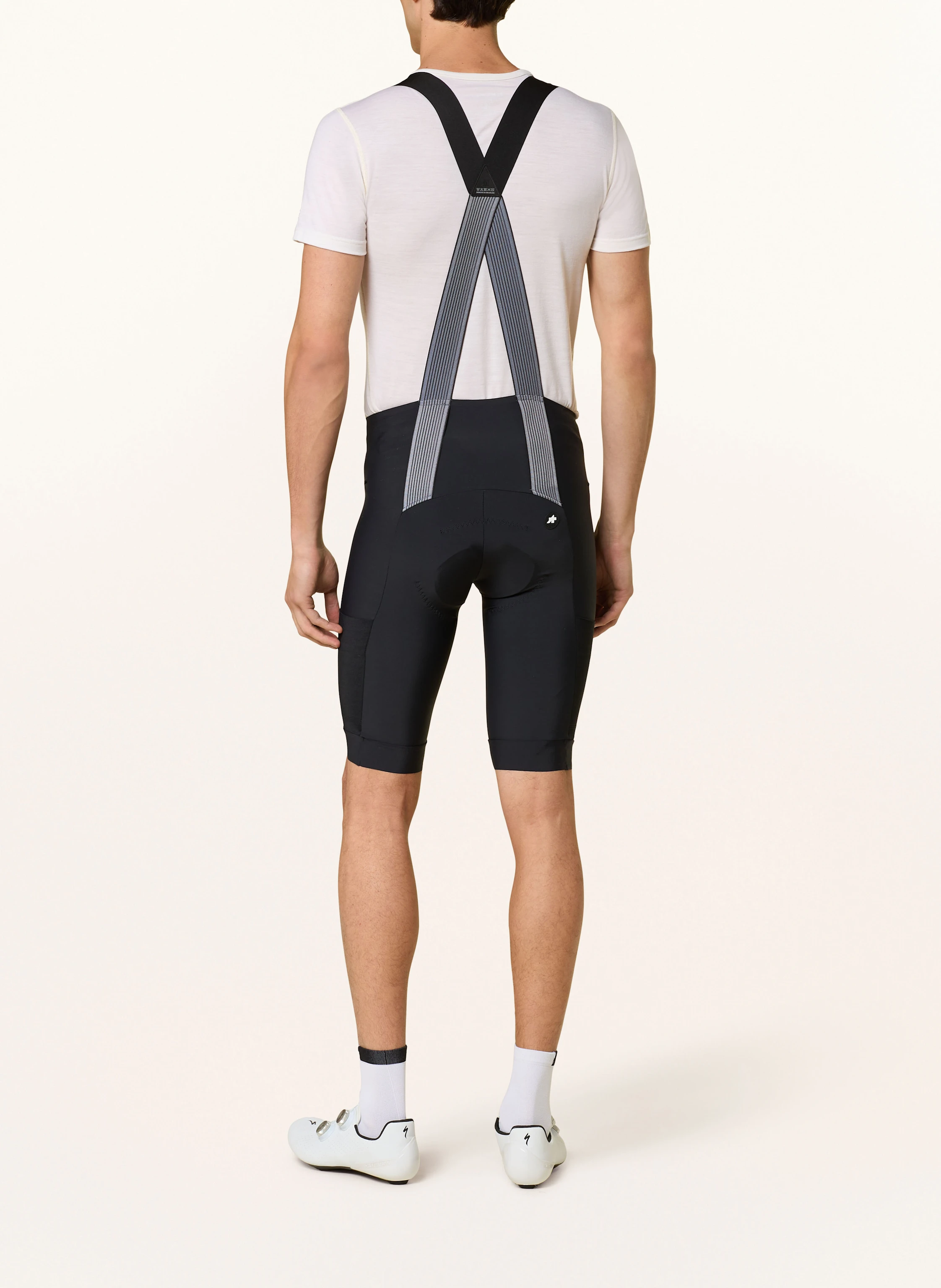 ASSOS Radhose TACTICA KIESKÄFER T5 mit Trägern und gepolstertem Einsatz
