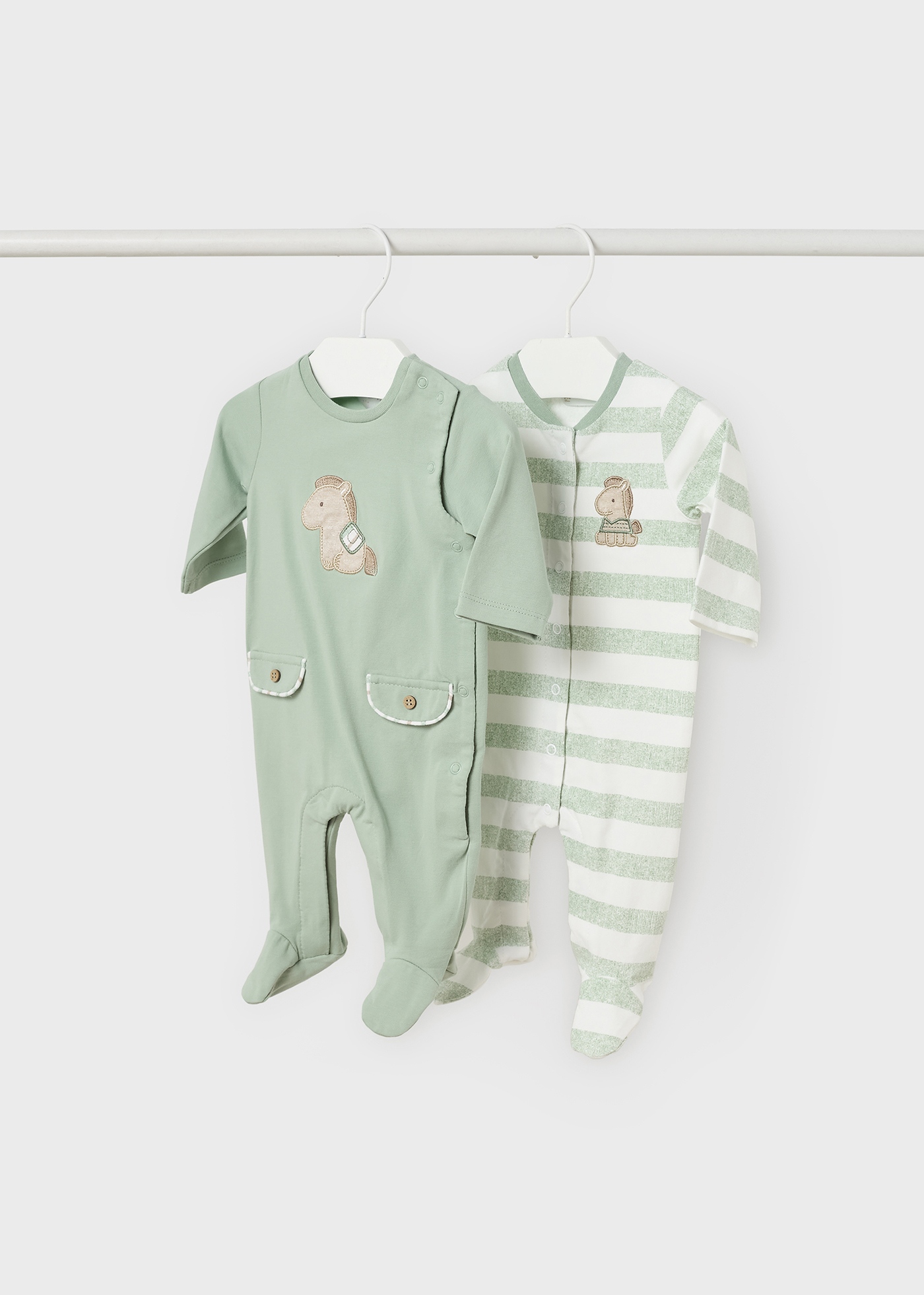 Conjunto de 2 pijamas de algodão sustentável para recém-nascidos.