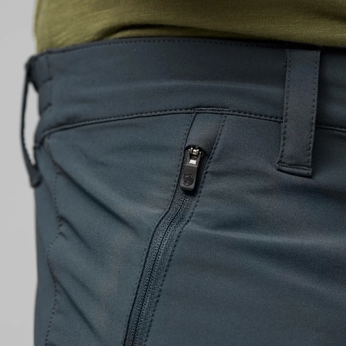 Fjällräven Abisko Trail Stretch Shorts M Suede Brown