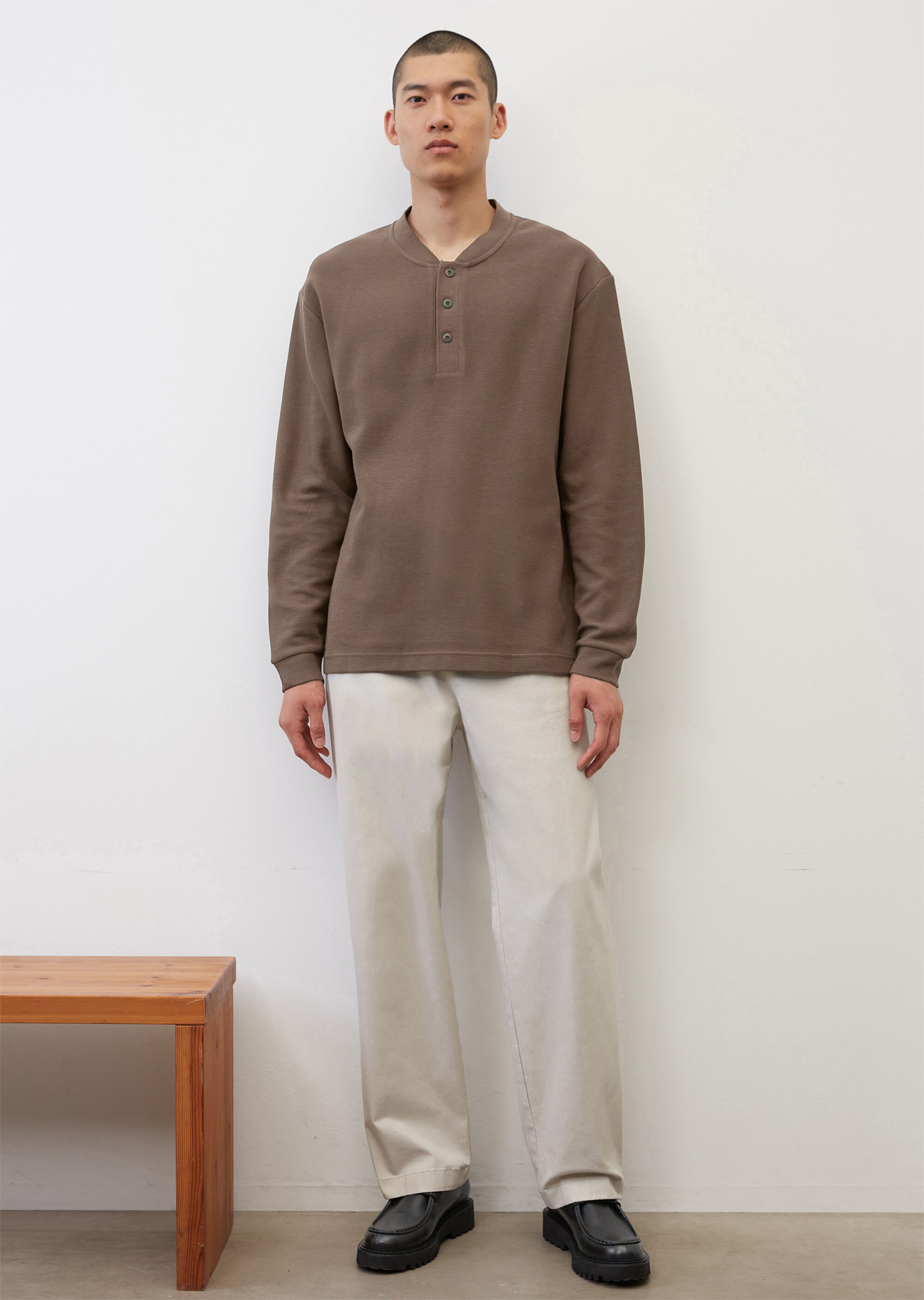 Langarm-Serafino relaxed aus Micro-Waffle-Structured-Jersey