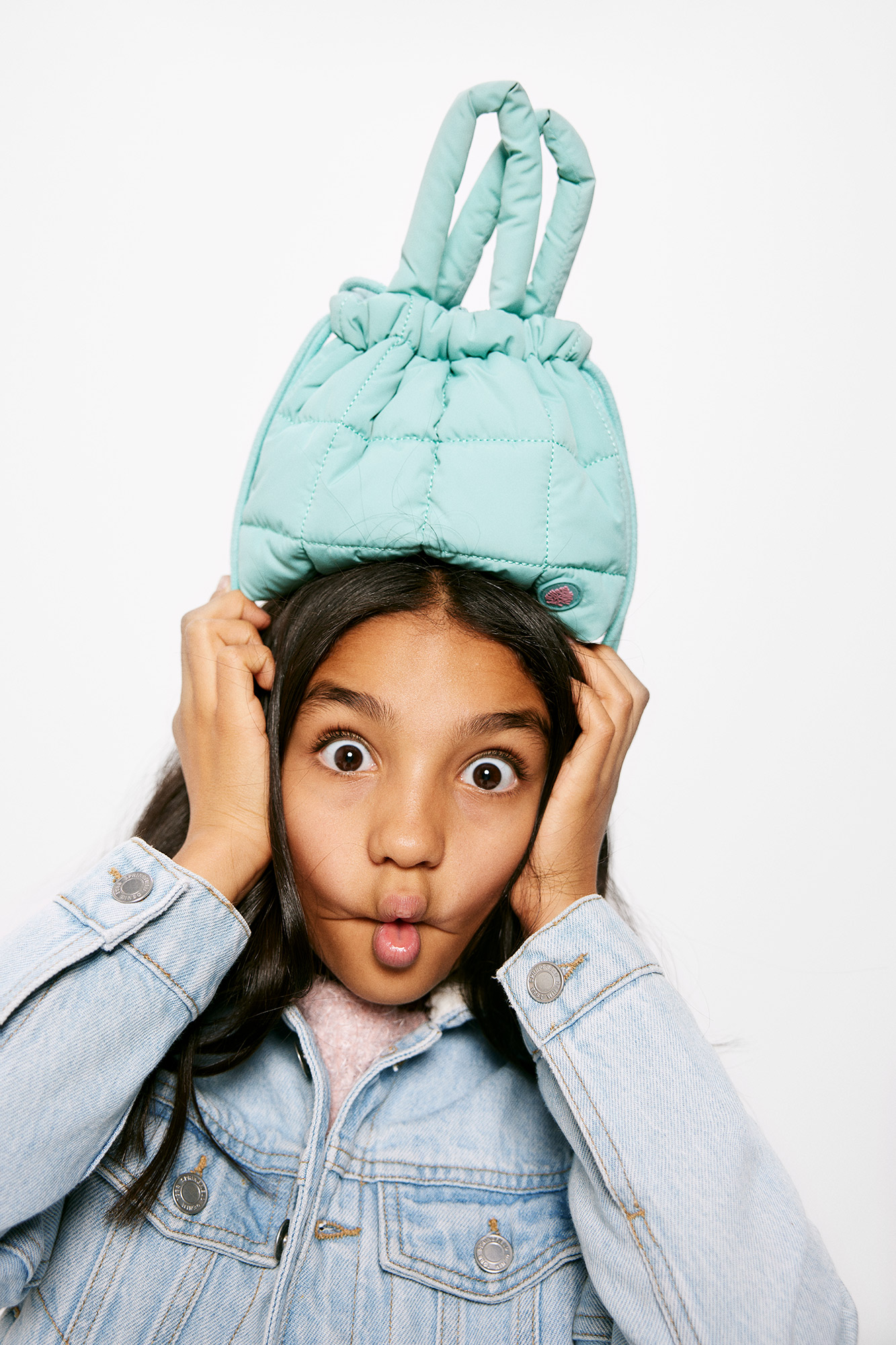 Bolsa acolchoada para meninas