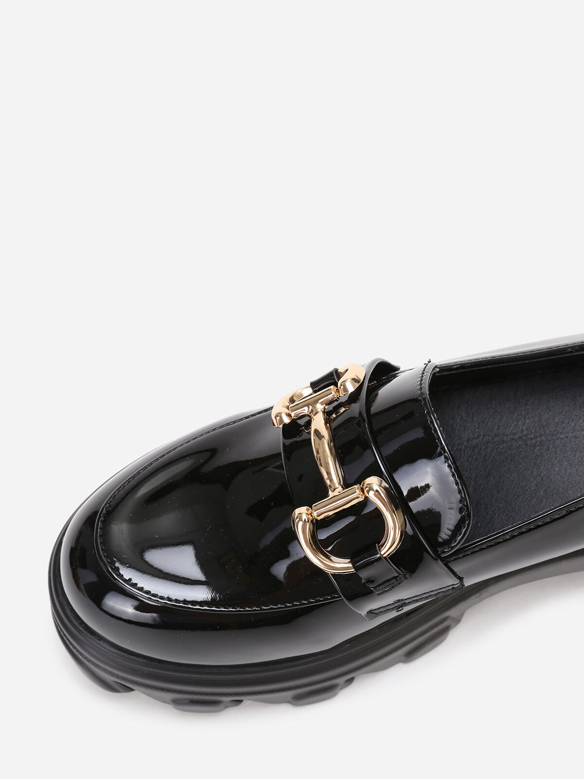 Mocassins vernis crantés à bride- Noir