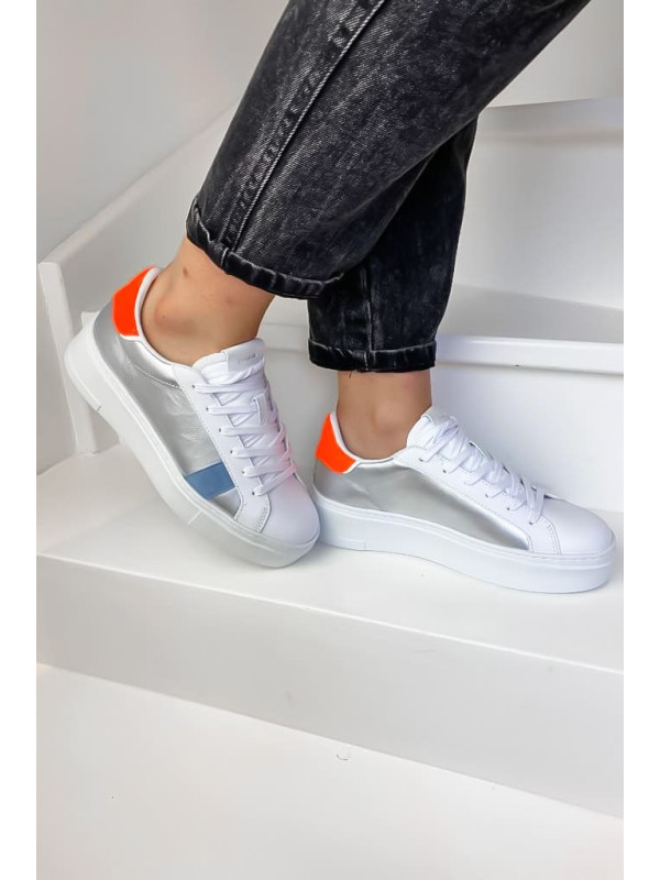Sneakers WEIGHTLESS LOW TOP Silver - Crime London