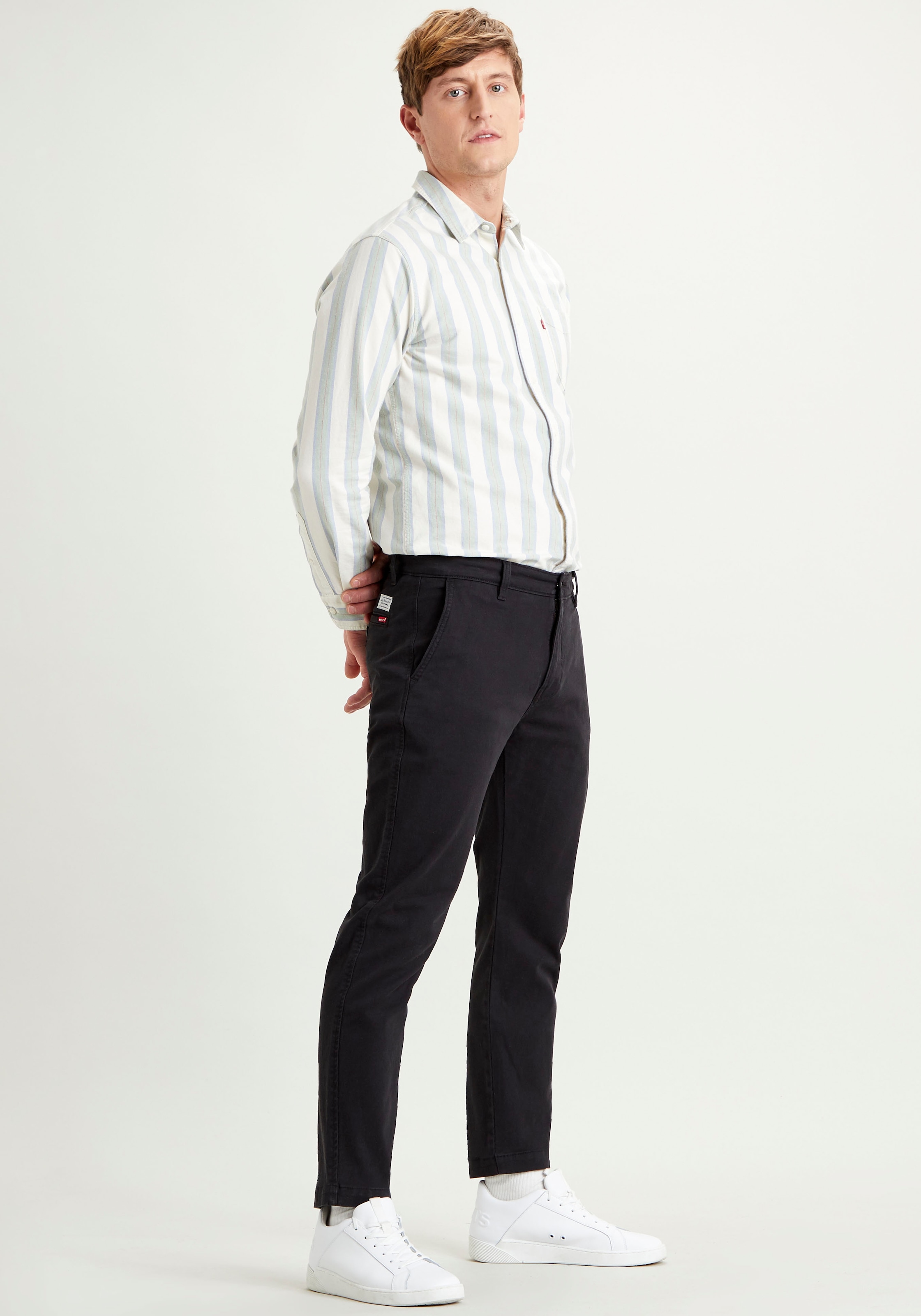 Levi's® Chinohose »LE XX CHINO SLIM TAPER«  mit Markenlogo