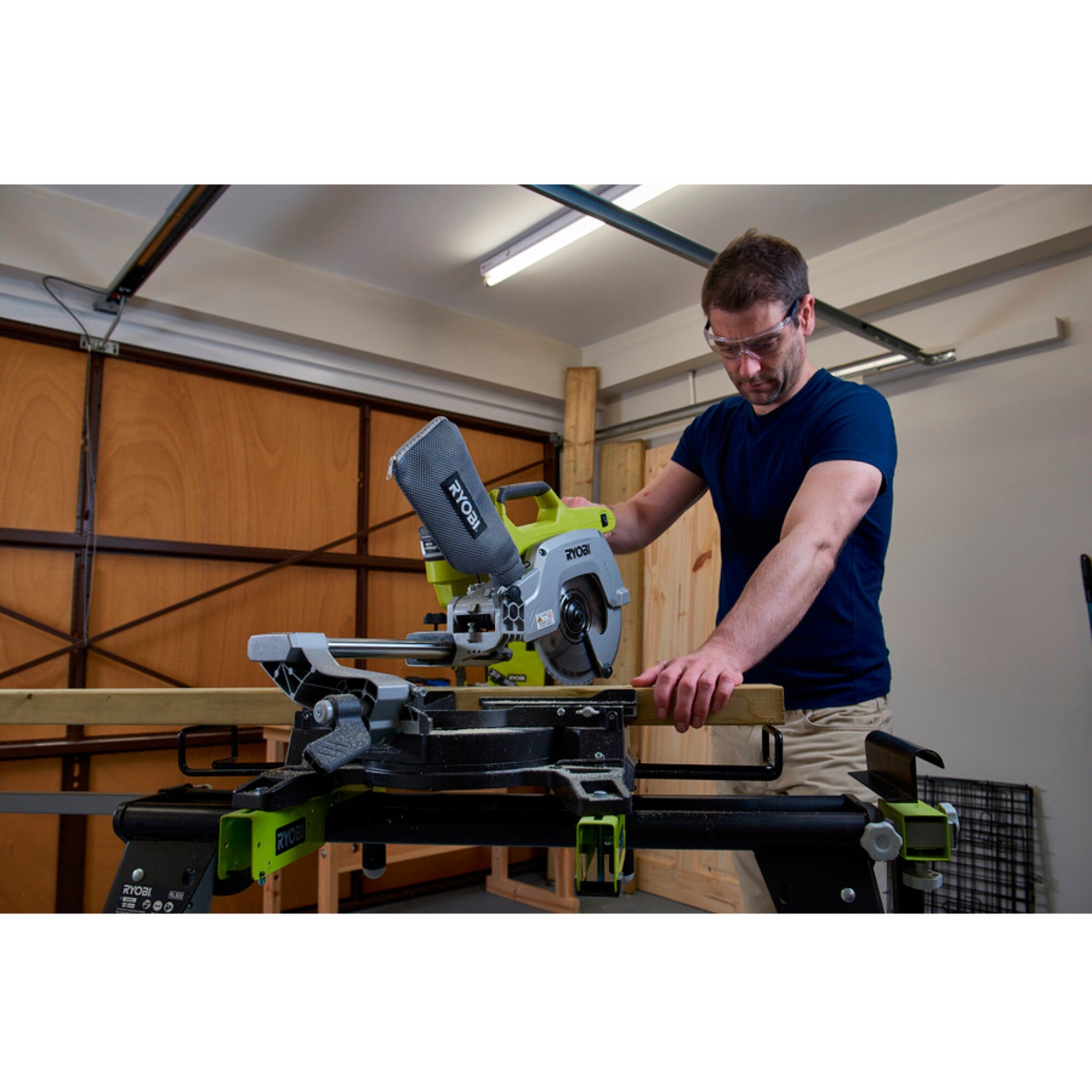 Ryobi Kapp-und Gehrungssäge ONE+ Akku-Kapp-und Gehrungssäge R18MS216-0, 18Volt