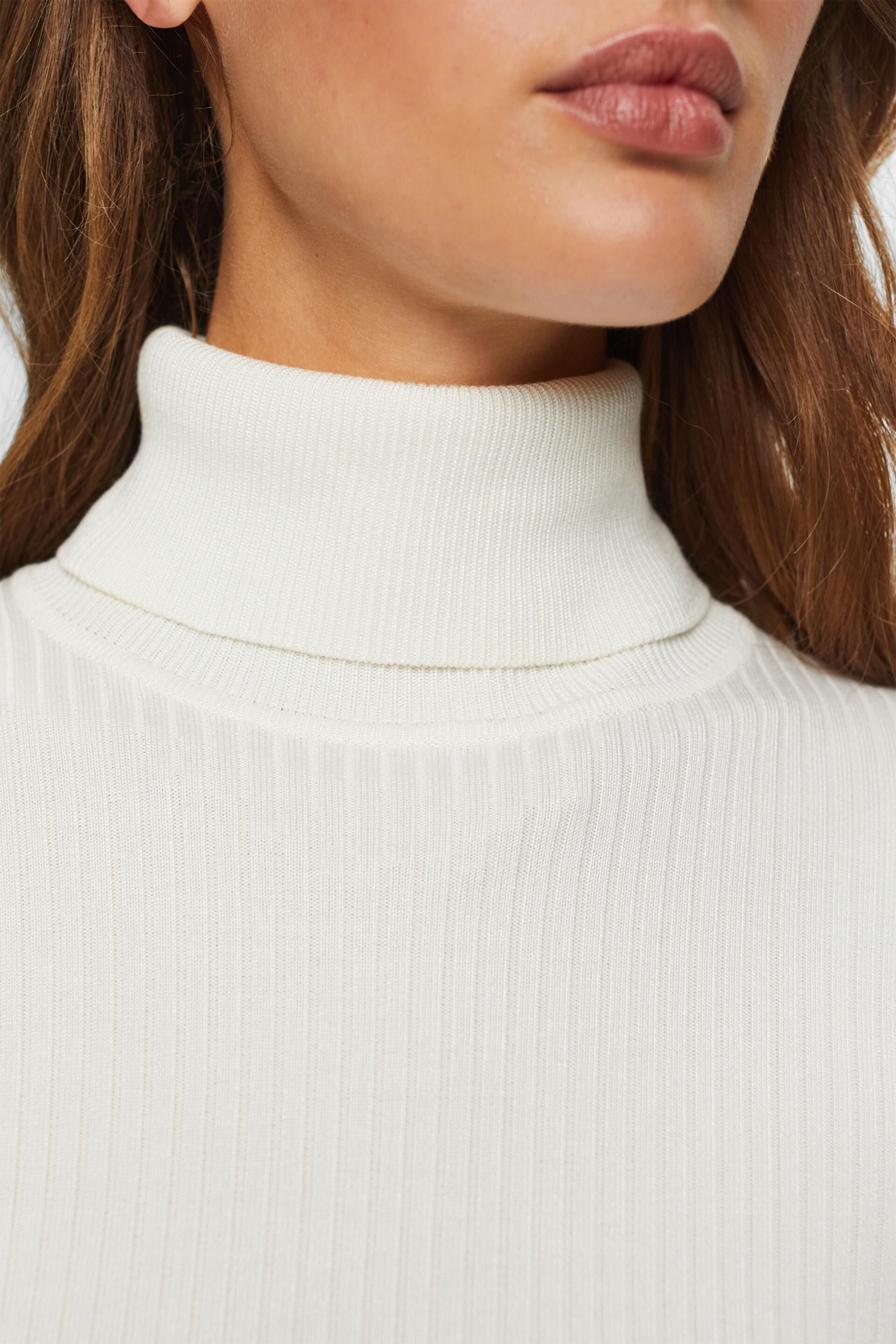 Pull à col roulé en maille côtelée