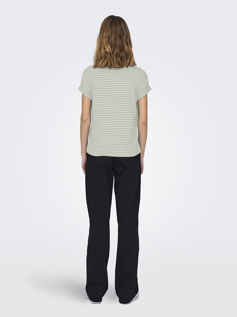 SOMENTE<br>Camiseta com listras finas, mangas curtas