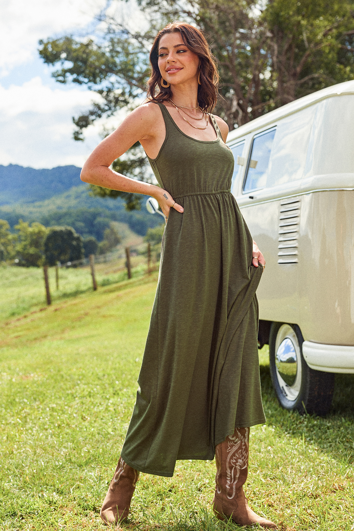 Robe maxi sans manches à col en U olive