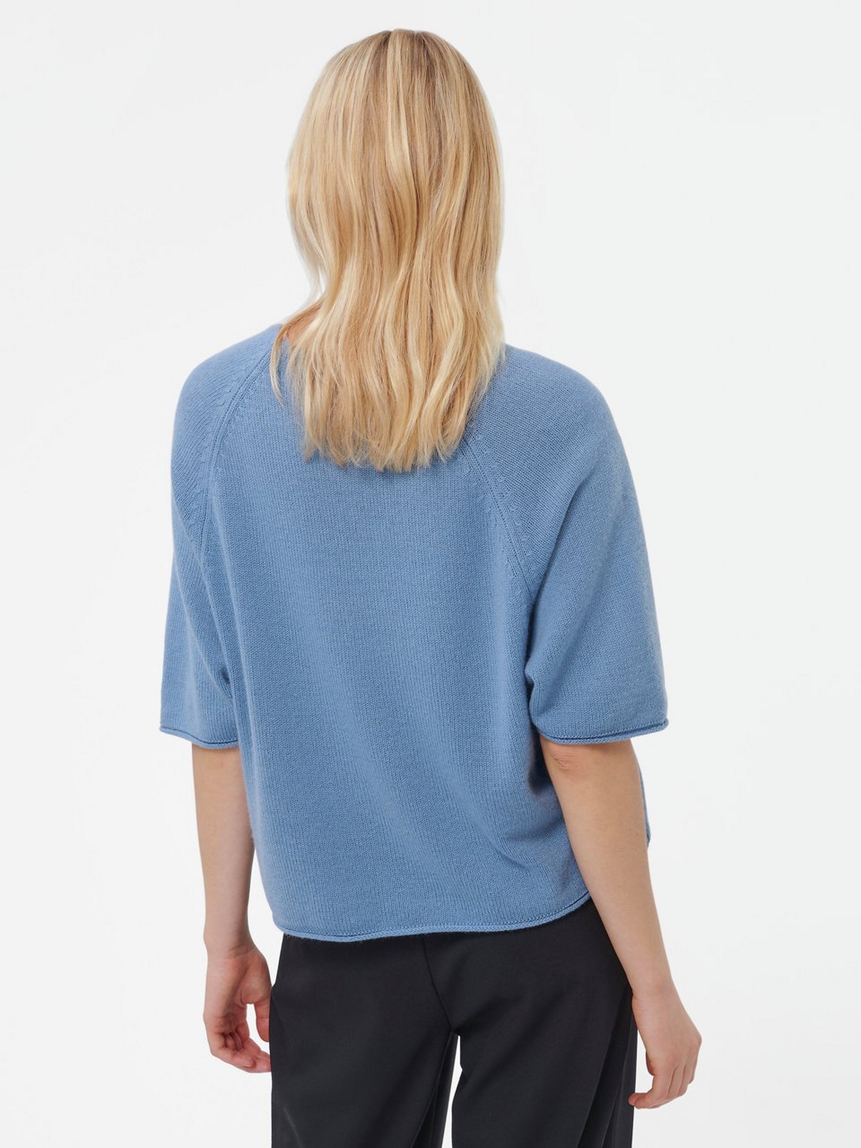 Rundhals-Pullover mit Raglan-Halb­arm