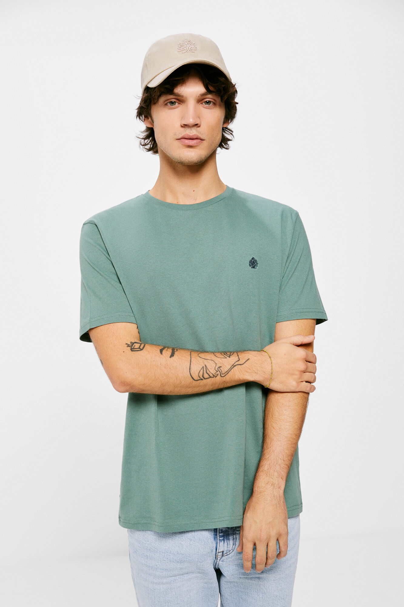 Camiseta básica com estampa de árvore - verde