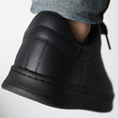 Baskets Athene Low Y03215-P5591 Black