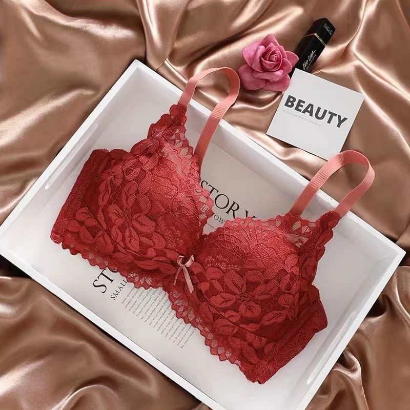 Nabla - Draadloze kanten bh / panty / set