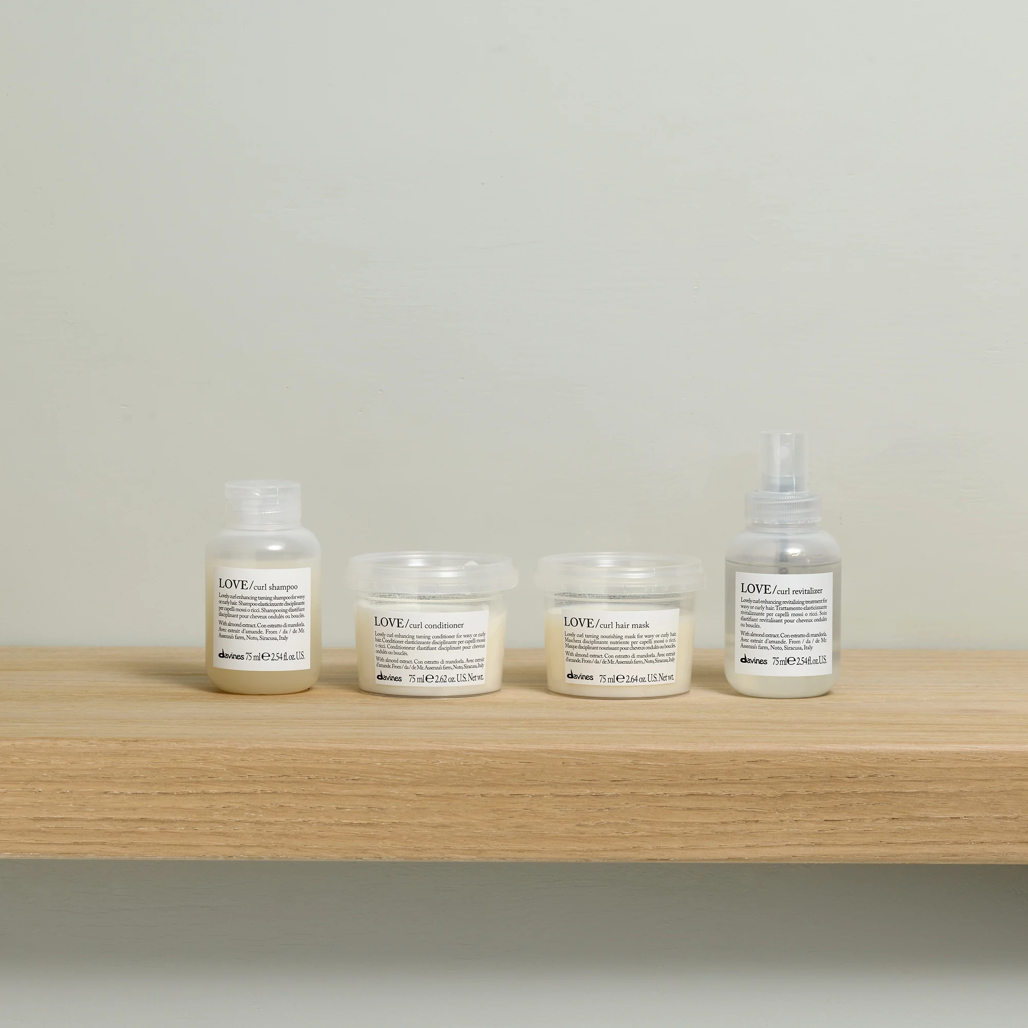 LOVE CURL Mask |