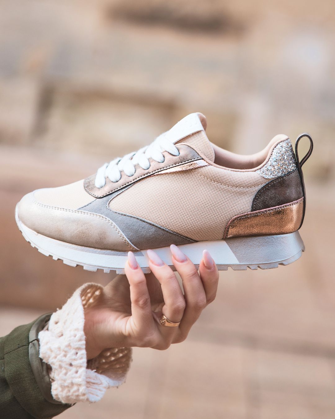 Basket femme beige à lacets - Nohane