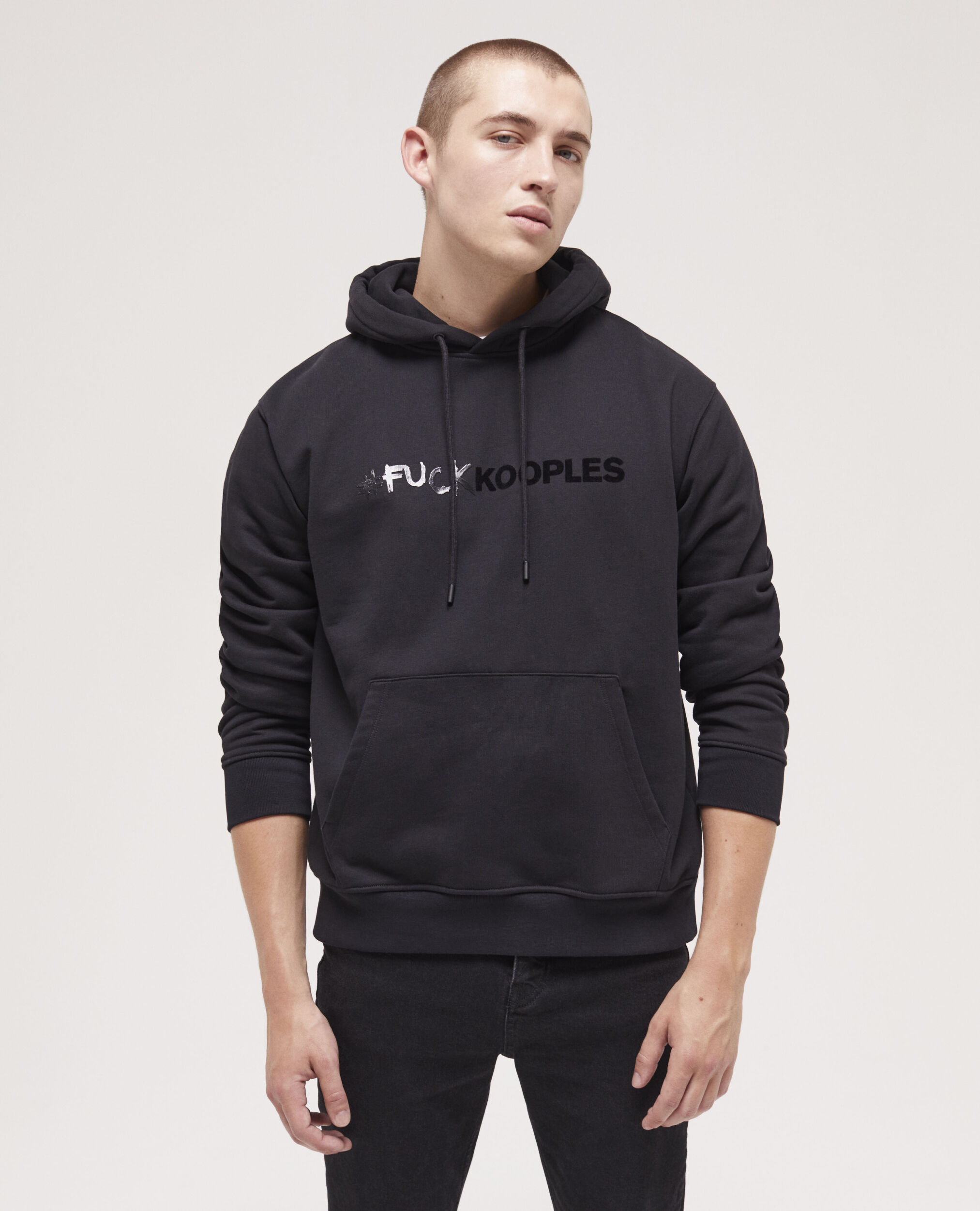 Sweatshirt à capuche logo noir