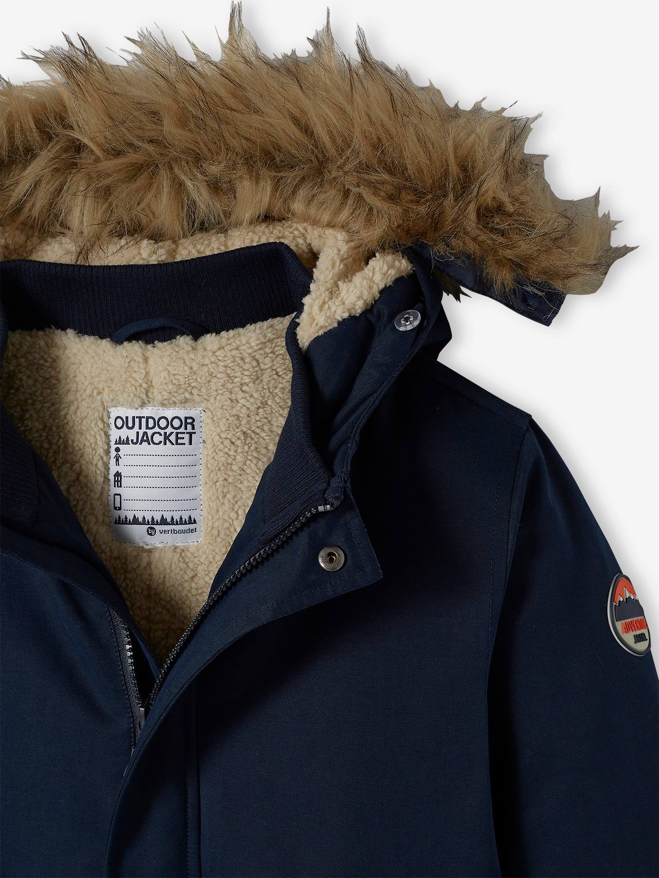 Parka com capuz e forro de sherpa, enchimento de poliéster reciclado, verde médio liso com motivos para meninos