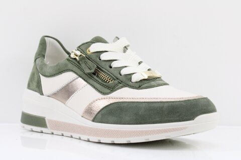 ara Sneaker