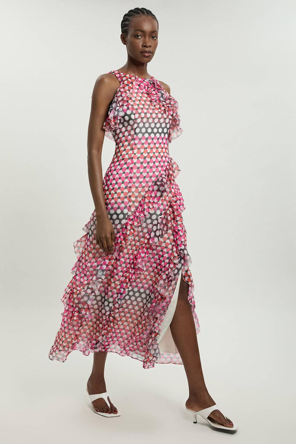 KarenMillen Robe Longue Tissée À Col Licou Avec Détails De Volants En Georgette Froissée