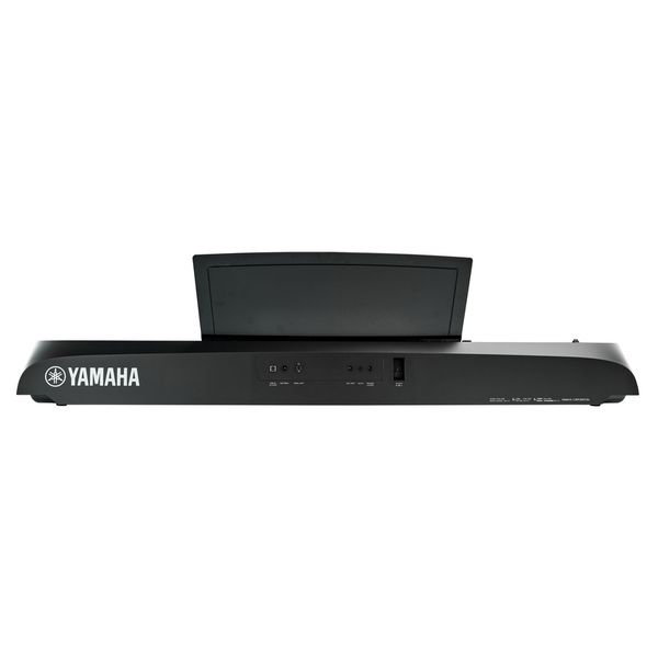 Yamaha DGX-670 B