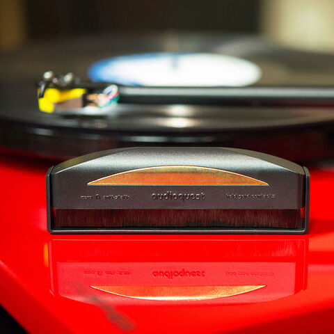 AudioQuest antistatische platenborstel – maak je LP’s voorzichtig schoon