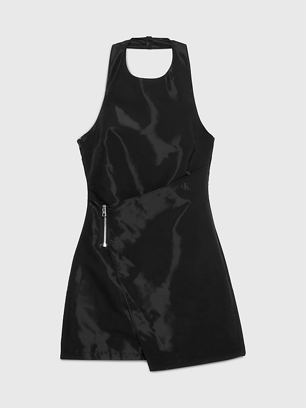 Vestido envelope com decote halter