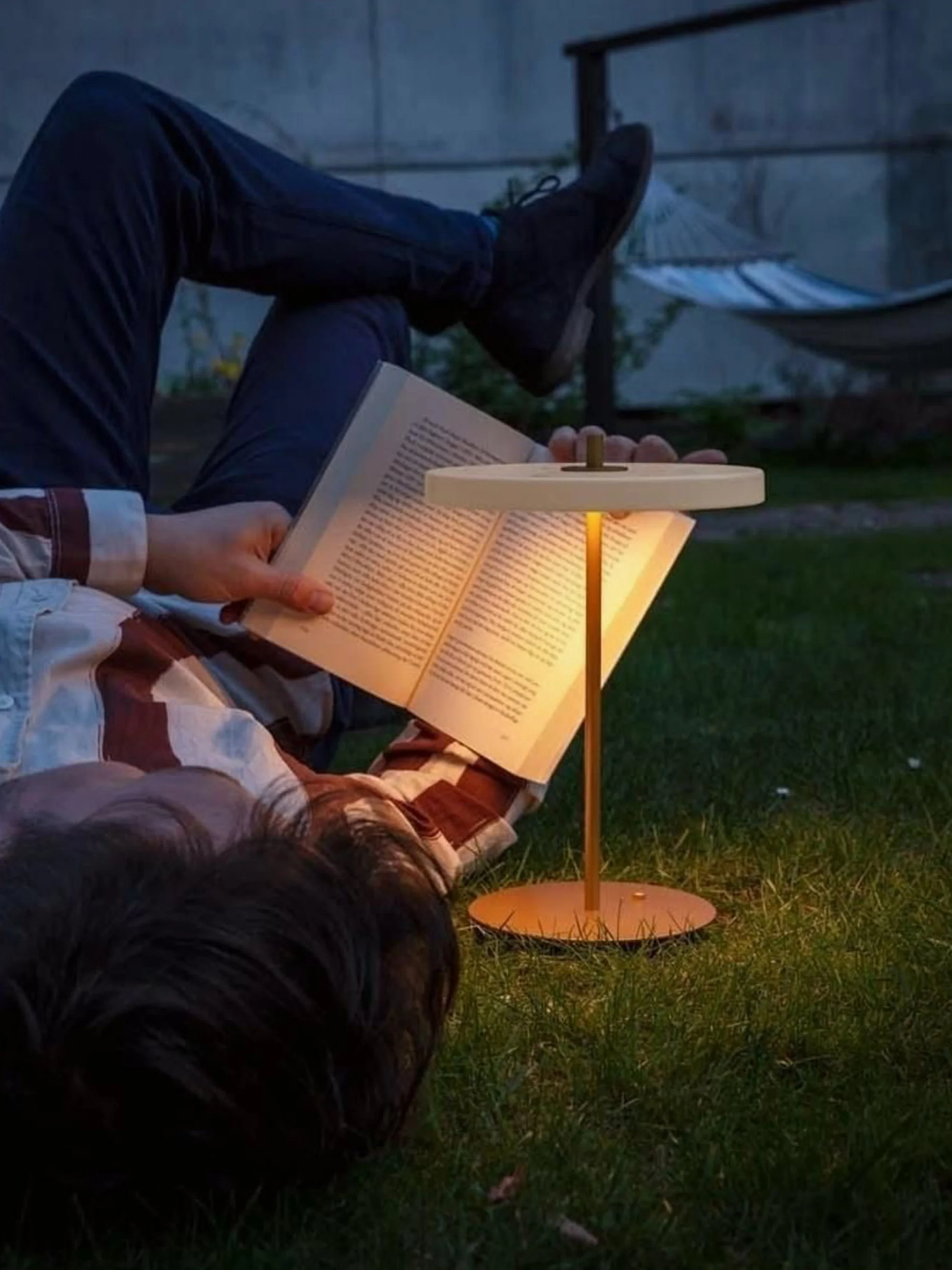 Kleine mobiele dimbare LED-tafellamp Asteria