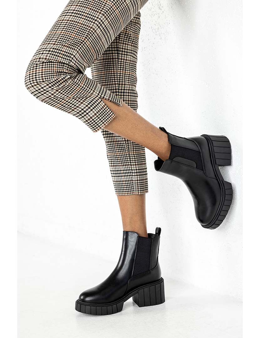 Black Chelsea Boots