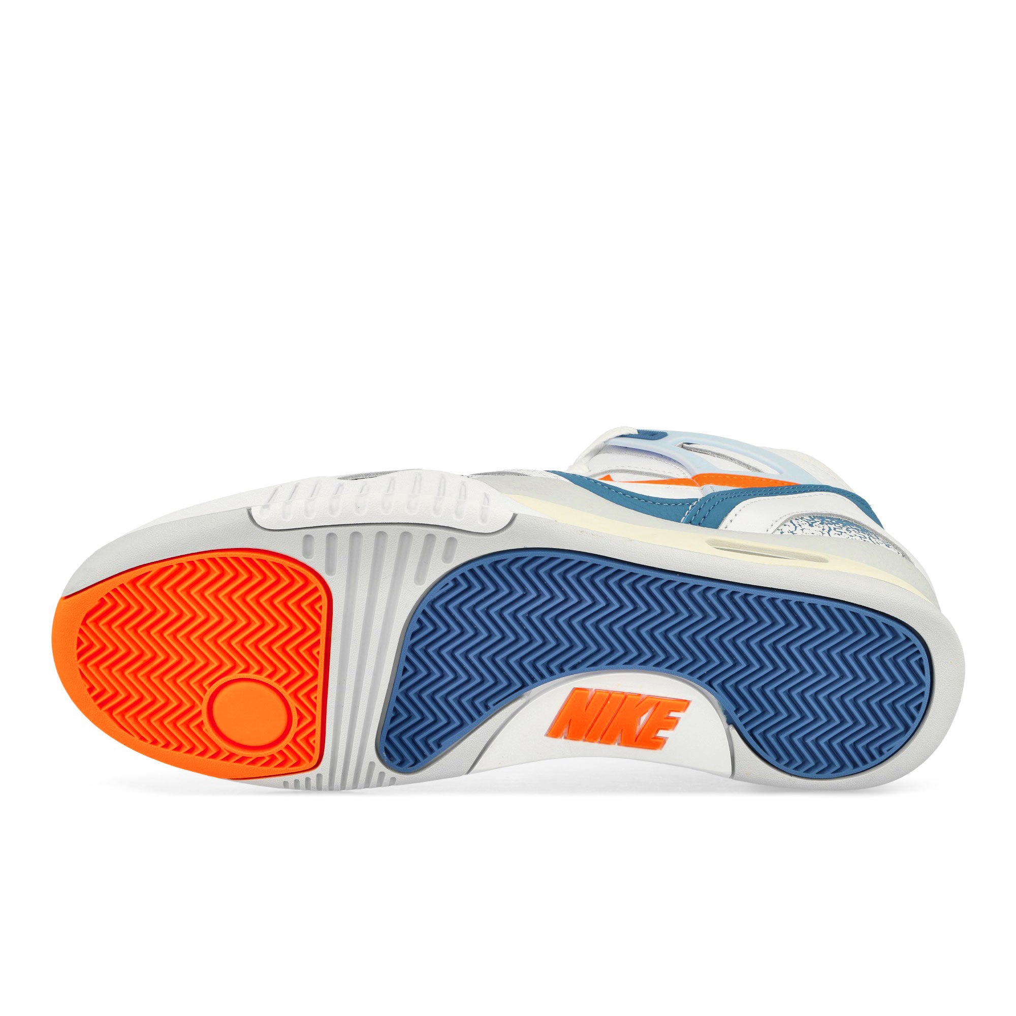 Nike<br>Air Tech Challenge 2