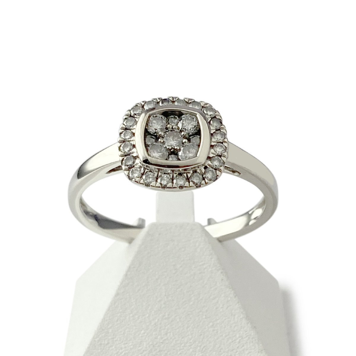 Bague d'occasion or 750 blanc diamants synthétiques