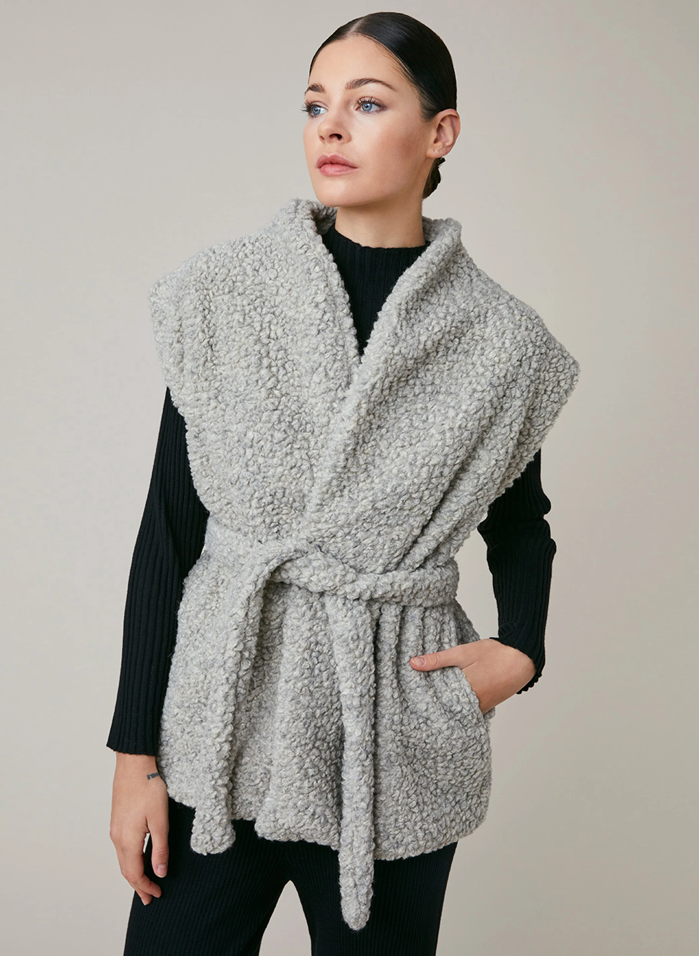 GIULIA - Veste sans manches en laine bouclée | Blanc