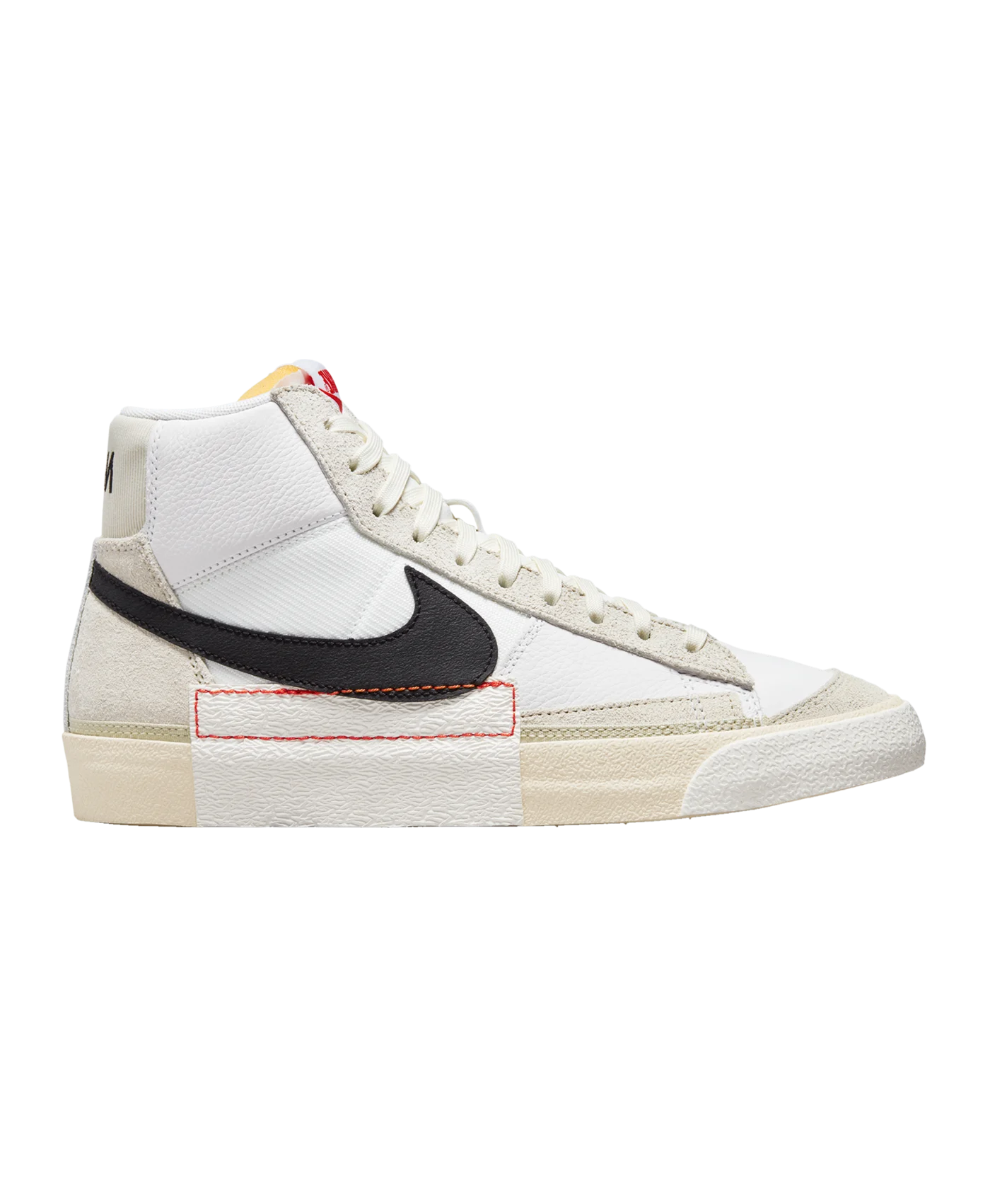 Nike Blazer 77 Remastered Weiss F100