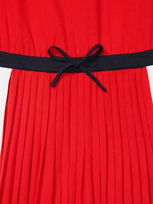 Vestido midi plissado sem mangas adaptável