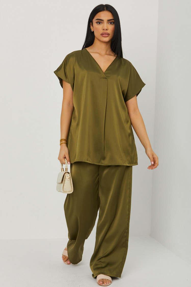 Ensemble 2 pièces blouse + pantalon satiné kaki