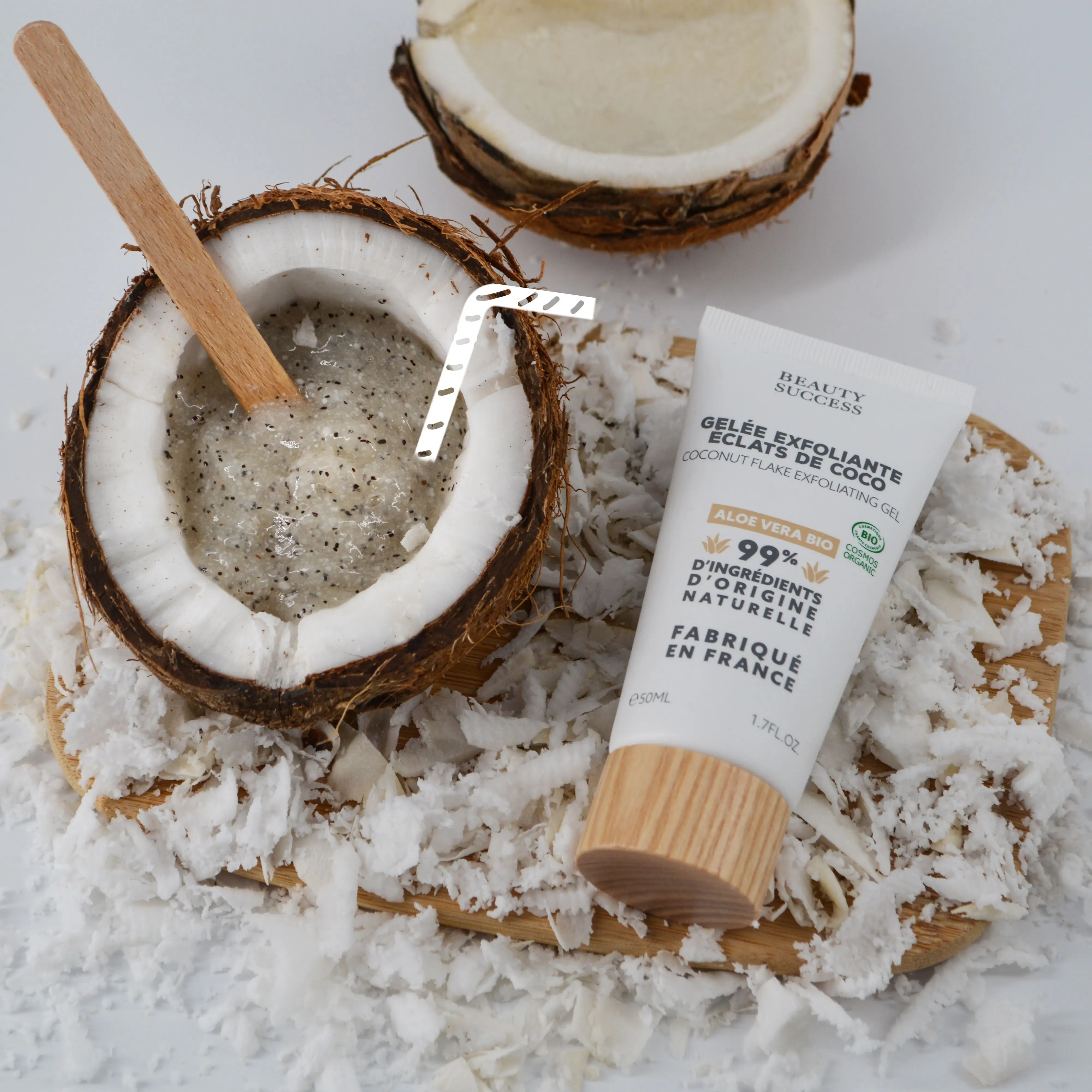 Beauty Success - Gelée Exfoliante Éclats De Coco Certifié BIO- slider-visage02