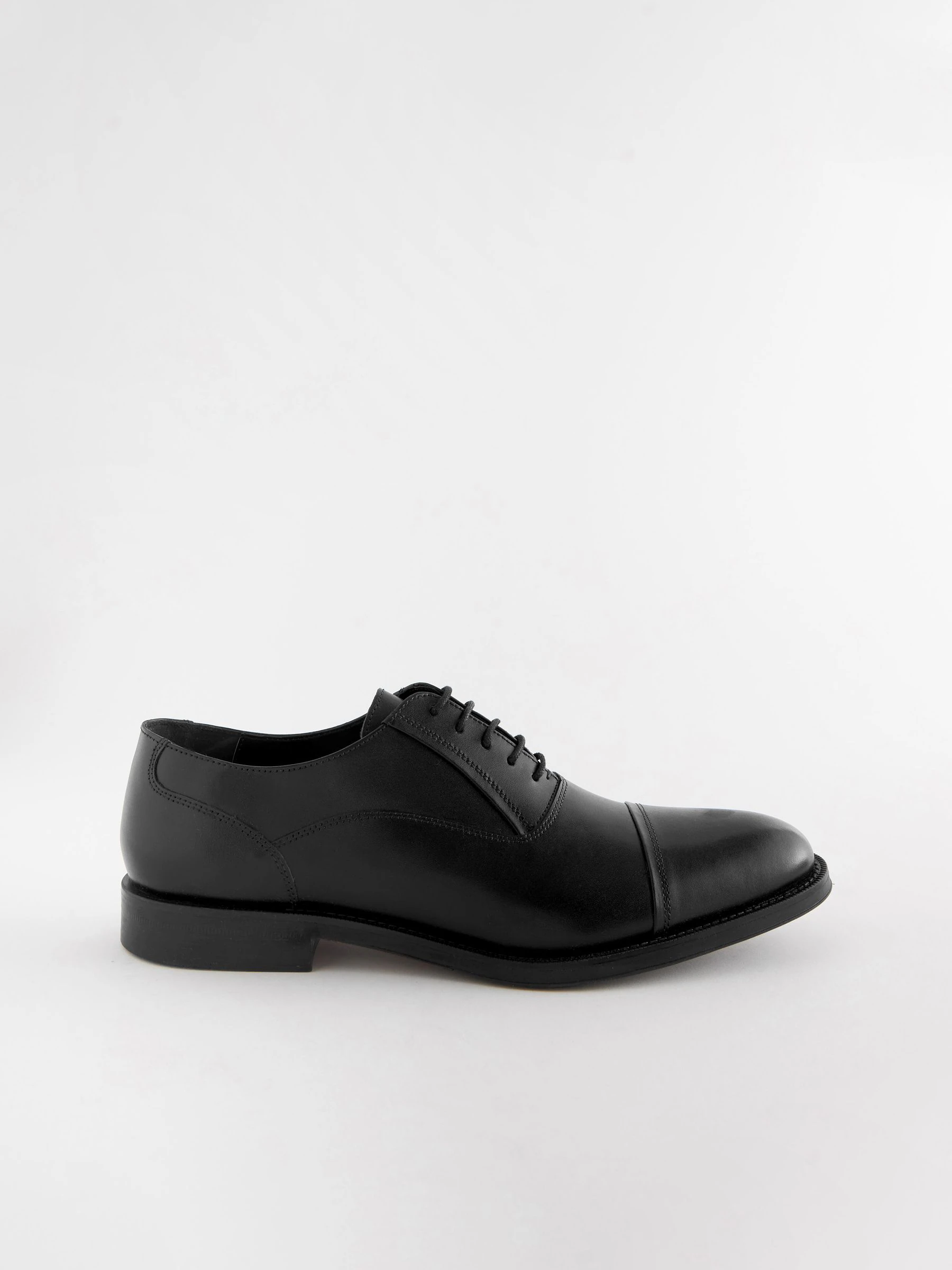 Zwart - Wijde pasvorm - Leren Oxford schoenen met neusstuk