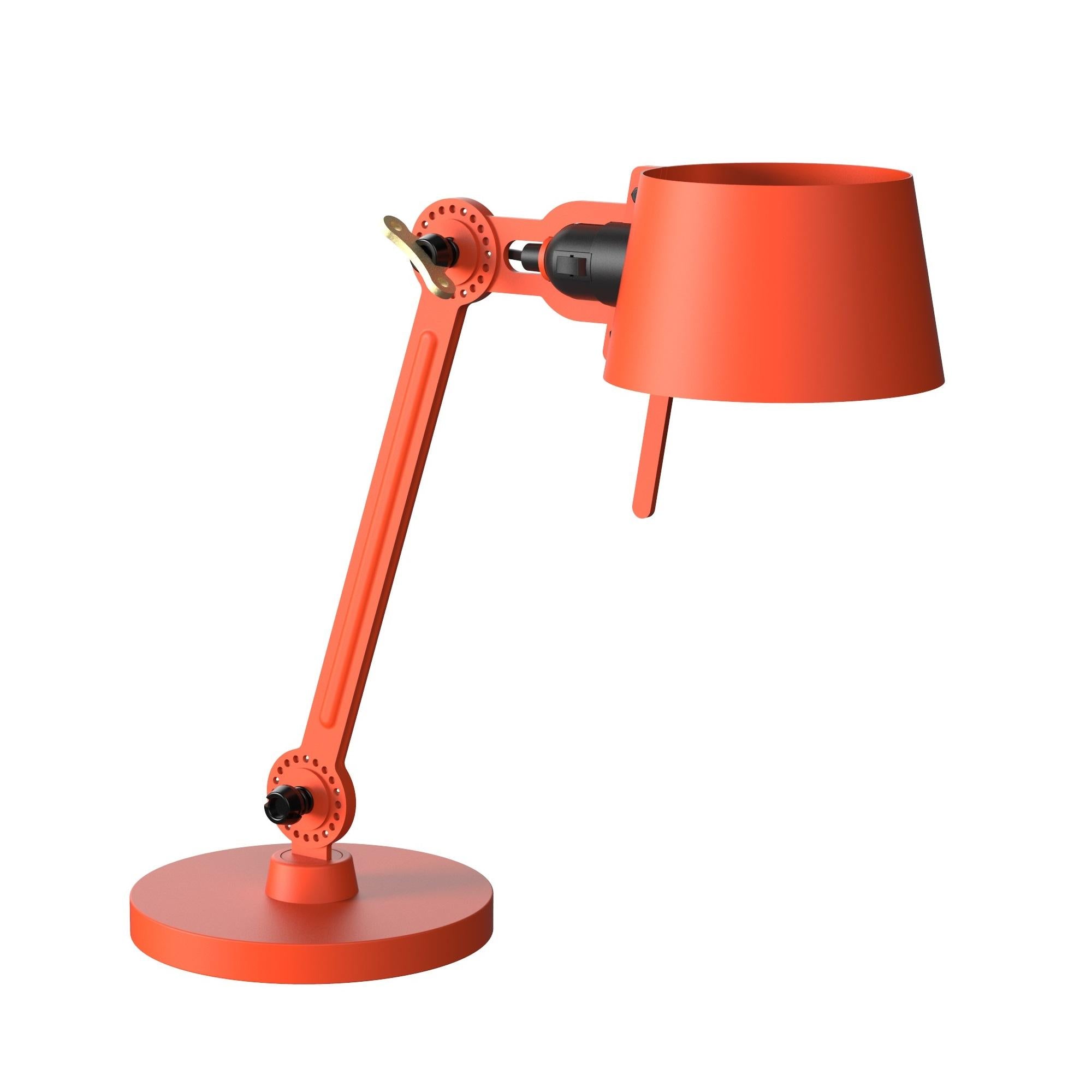 Bolt 1 Arm bureaulamp small Striking Orange
