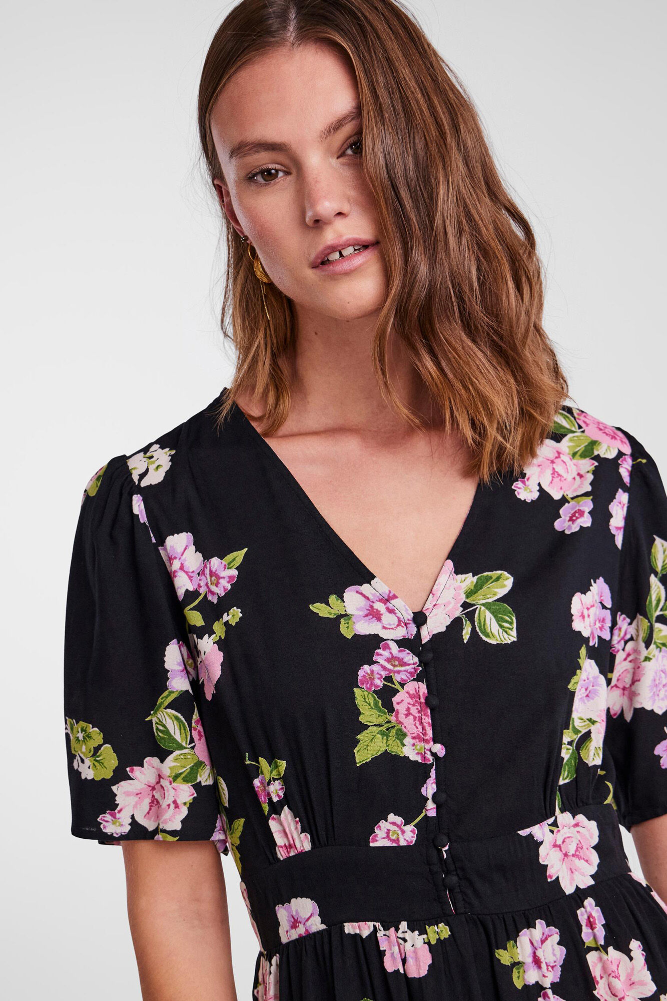 Vestido longo feminino.