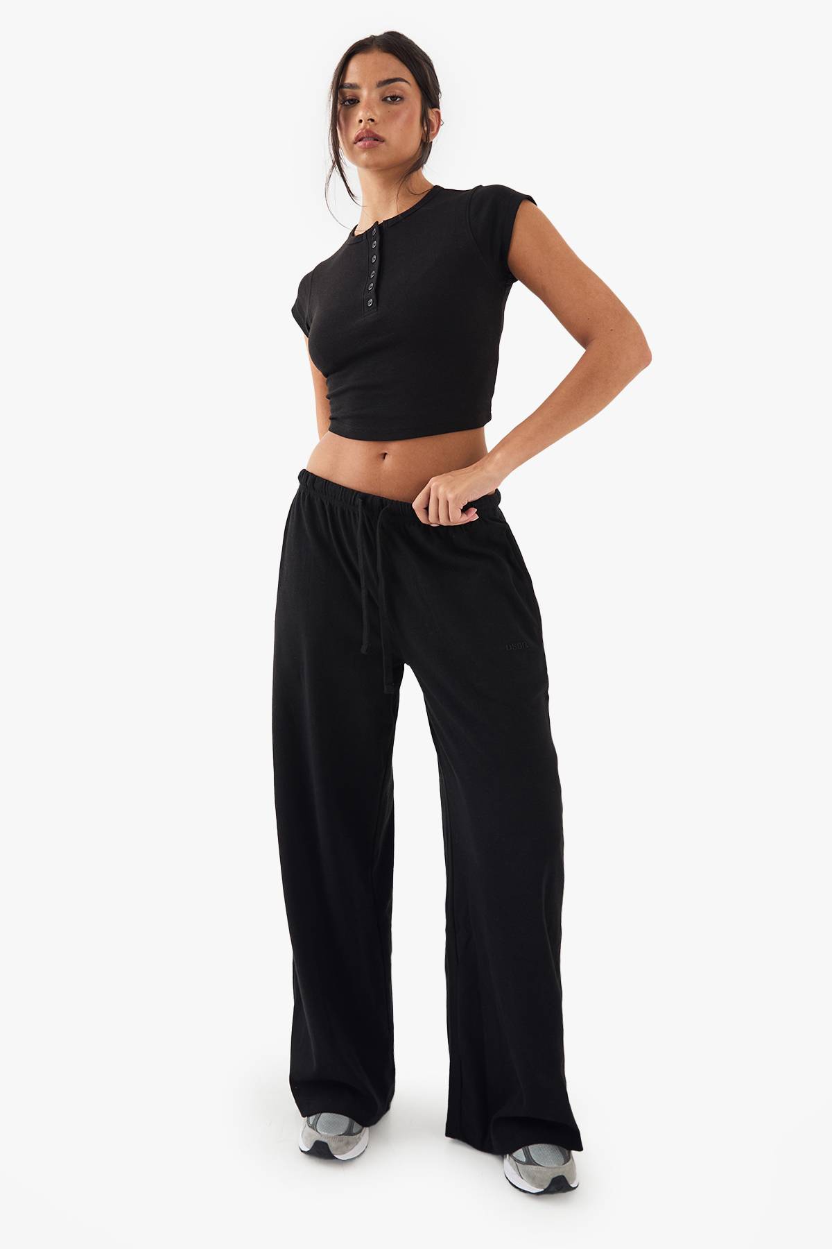 Pantalon Large à Côtes Brodées DSGN Studio