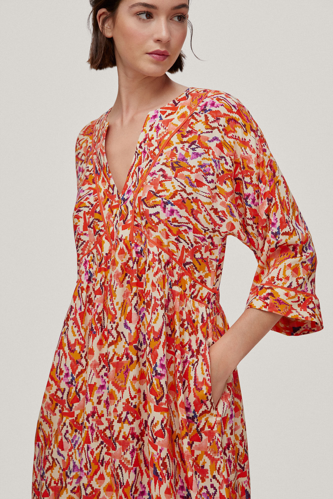 Vestido túnica com estampa geométrica. - Vários modelos